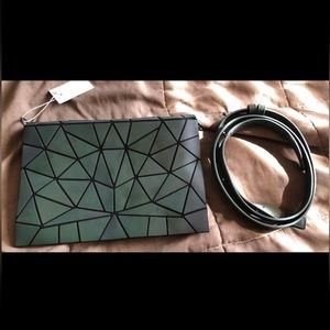 NEW holographic geometric green gradient puzzle shoulder purse bag clutch flat